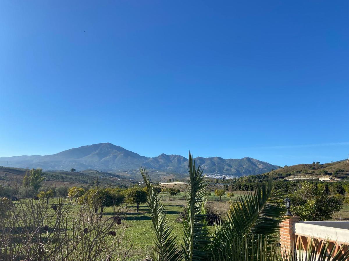 Spacious Villa With Exceptional Views In Malaga Casarabonela Eksteriør bilde